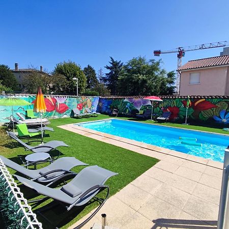 Moodz Hotel Vienne Pont-Eveque Buitenkant foto