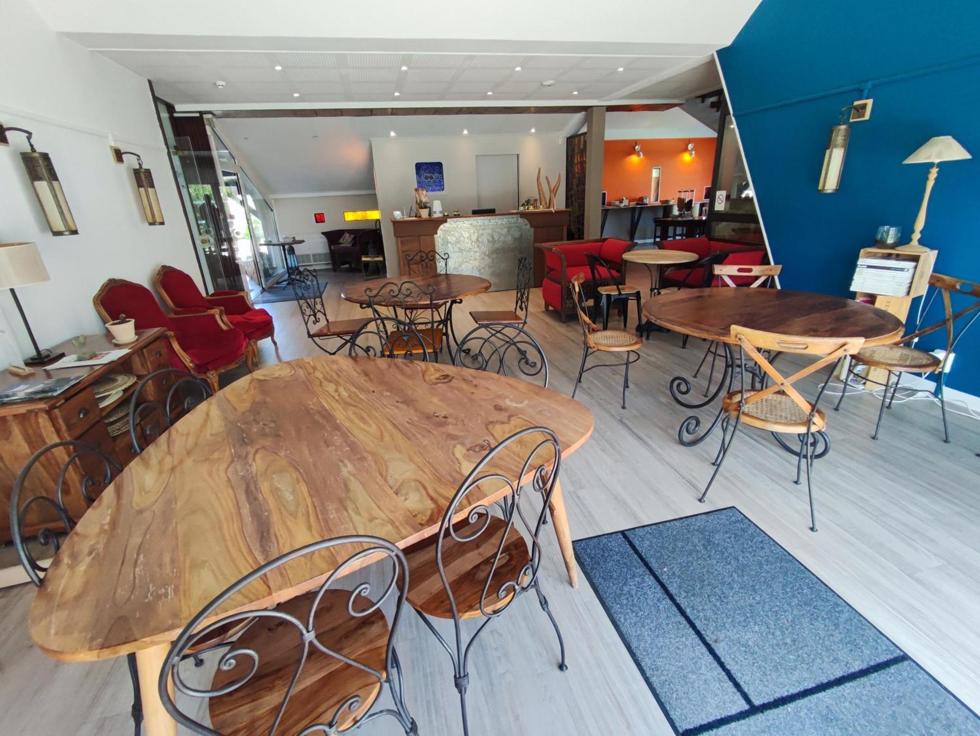 Moodz Hotel Vienne Pont-Eveque Buitenkant foto