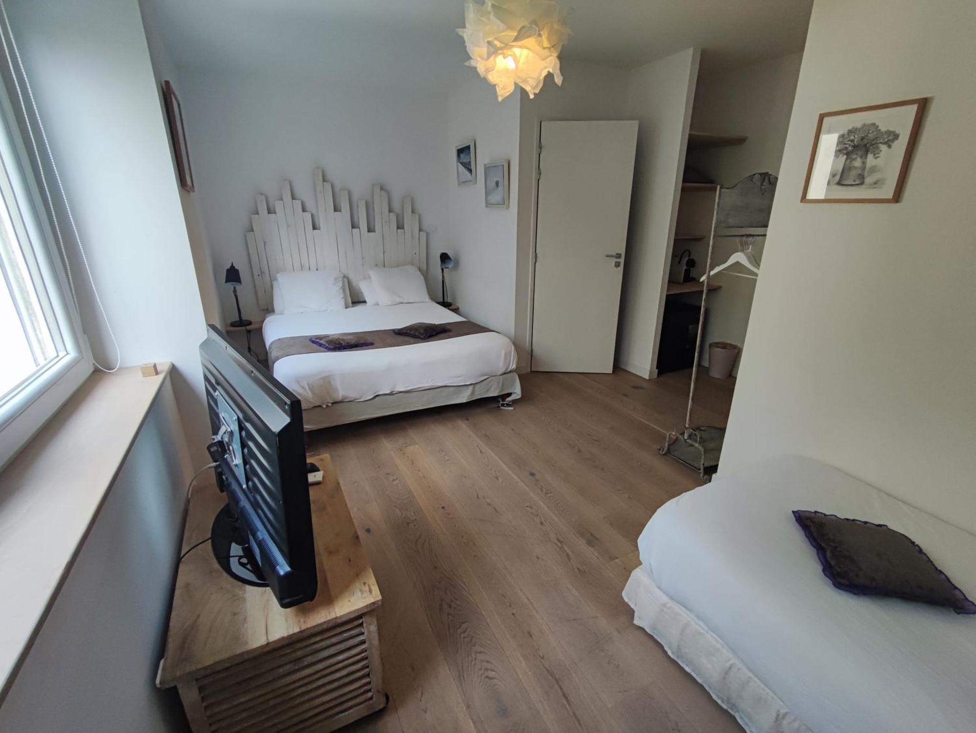 Moodz Hotel Vienne Pont-Eveque Buitenkant foto