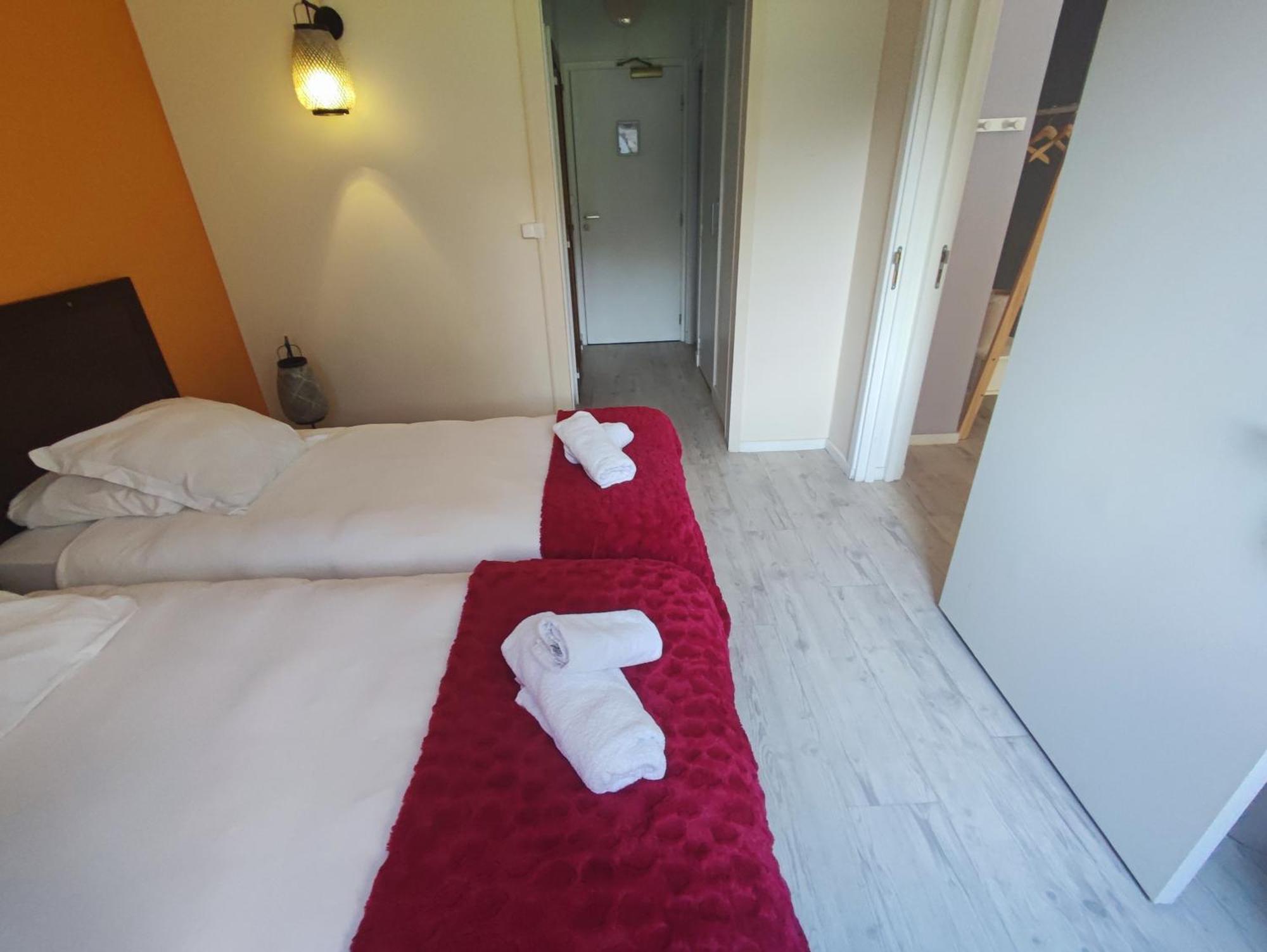 Moodz Hotel Vienne Pont-Eveque Buitenkant foto