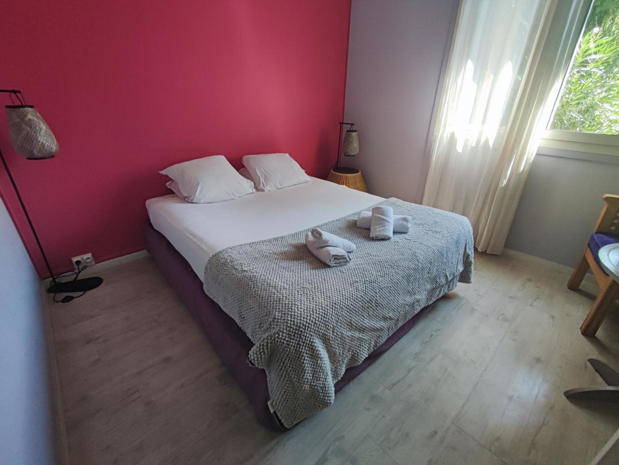 Moodz Hotel Vienne Pont-Eveque Buitenkant foto