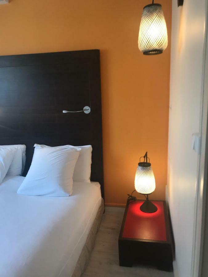 Moodz Hotel Vienne Pont-Eveque Buitenkant foto