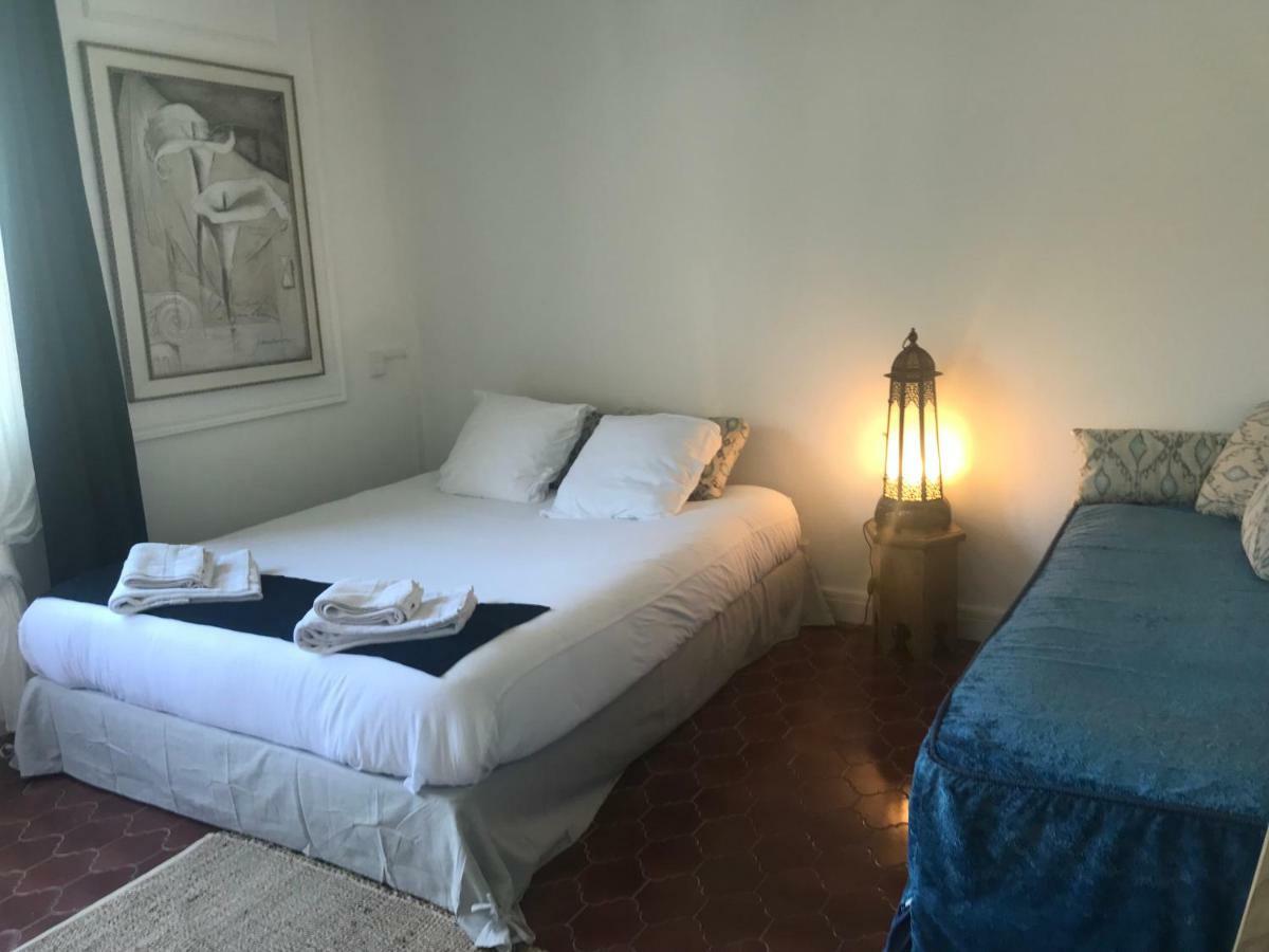 Moodz Hotel Vienne Pont-Eveque Buitenkant foto
