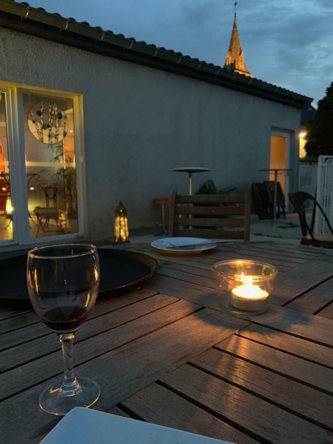 Moodz Hotel Vienne Pont-Eveque Buitenkant foto